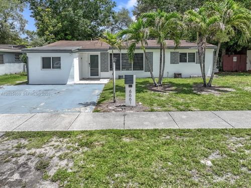 6661 Douglas St, Hollywood, FL, 33024-2936 | Card Image