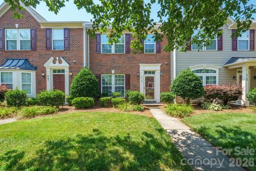 8165 Bridgegate Dr, Huntersville, NC, 28078-1296 | Card Image
