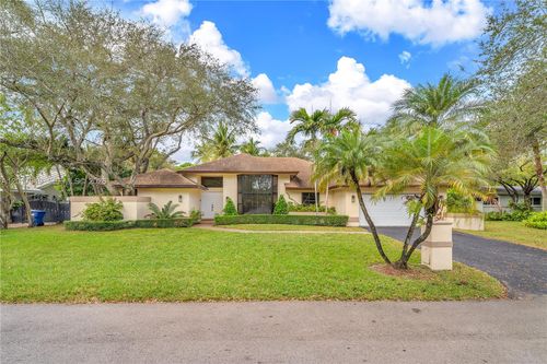 10330 Sw 58th Ct, Pinecrest, FL, 33156-4112 | Card Image