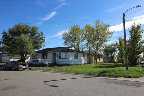 1031 N Custer Avenue, Hardin, MT, 59034 | Card Image