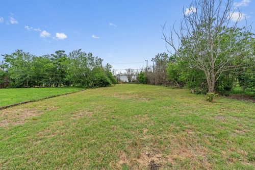 307 Murphy St, Taylor, TX, 76574 | Card Image
