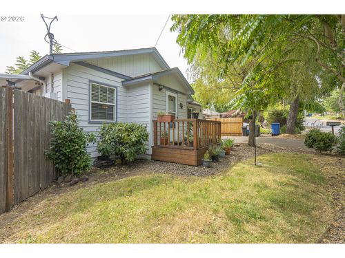 3002 Bluff Ave, Salem, OR, 97302 | Card Image