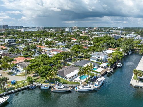 1975 Ixora Rd, North Miami, FL, 33181-2310 | Card Image