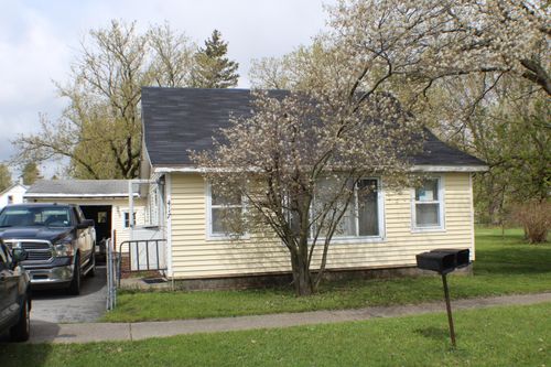 417 Elm St, Mancelona, MI, 49659-9654 | Card Image