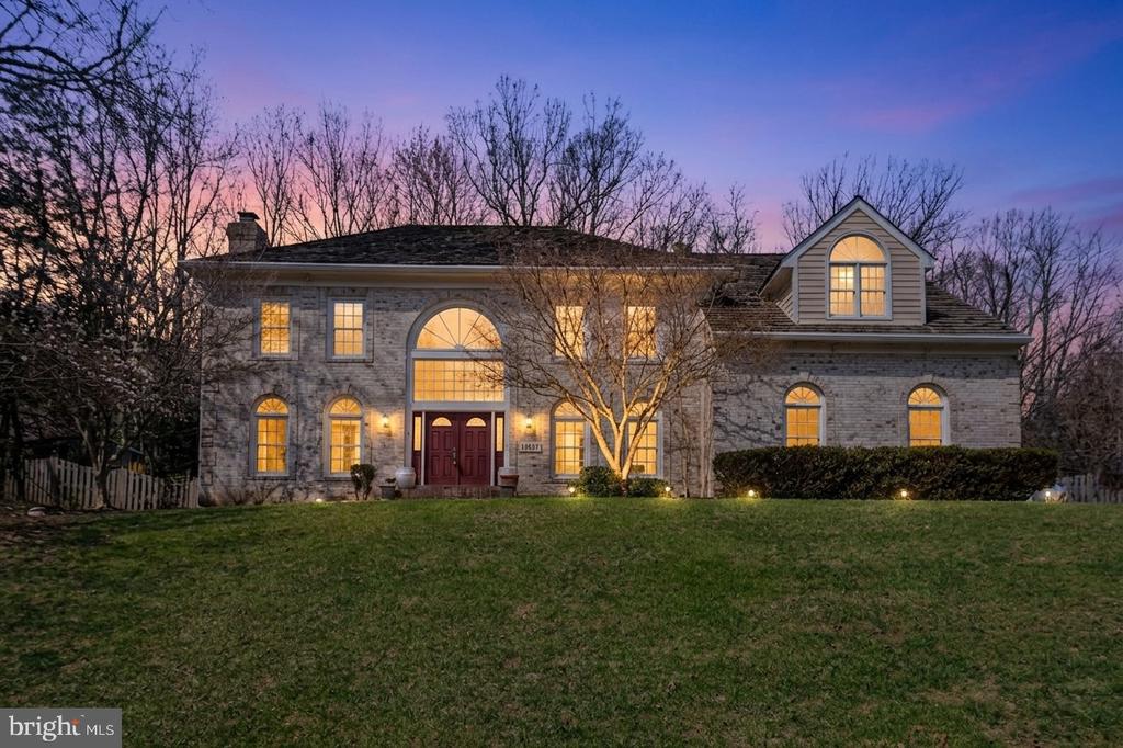 Residential in OAKTON 4