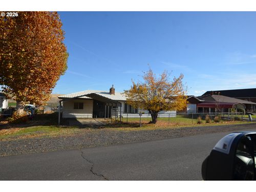 720 Sw Birch St, Pilot Rock, OR, 97868-6894 | Card Image
