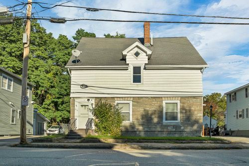 417 Bartlett St, Manchester, NH, 03102-3609 | Card Image