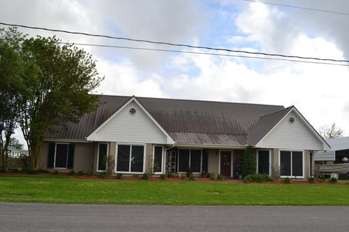 122 E 49th St, Cut Off, LA, 70345-2808 | Card Image