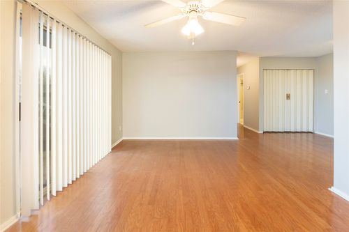 28-6903 Deatonhill Dr, Austin, TX, 78745-5132 | Card Image