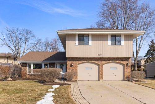 820 Sudbury Ct, Schaumburg, IL, 60193-3811 | Card Image