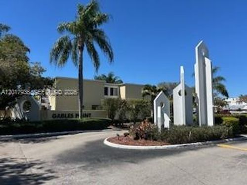 1-6845 Sw 45th Ln, Miami, FL, 33155-6825 | Card Image