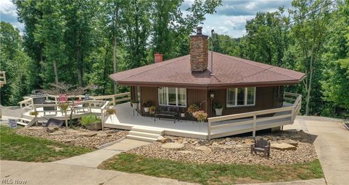 6 Latonka Trl, Malvern, OH, 44644-9645 | Card Image