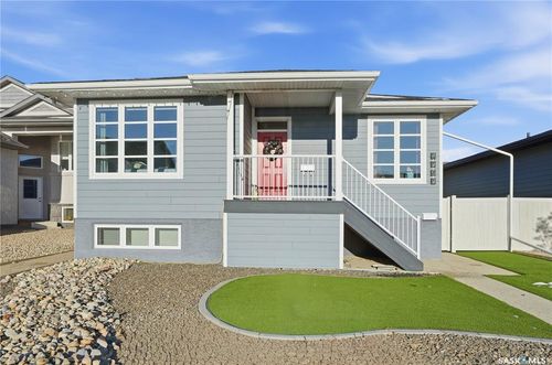 4202 Green Olive Way E, Regina, SK, S4V1P8 | Card Image