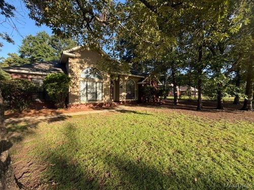 709 Yellowstone Dr, Prattville, AL, 36067-8055 | Card Image
