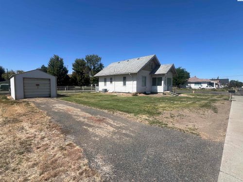 401 G St, Endicott, WA, 99125-8720 | Card Image