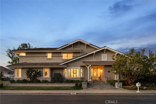 2567 Oakshore Dr, Westlake Village, CA, 91361-3419 | Card Image