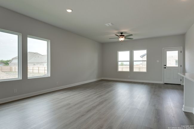 12841 Hill Plains Dr, House other with 4 bedrooms, 3 bathrooms and null parking in Schertz TX | Image 6