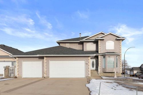 22 Turner Crescent Se, Medicine Hat, AB, T1B4K9 | Card Image