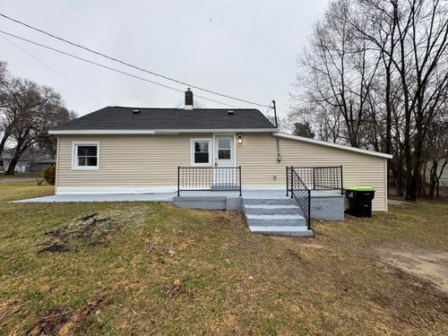 1101 E North St, Greenville, MI, 48838-1441 | Card Image