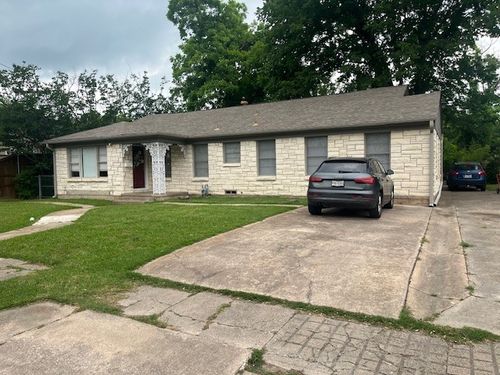 1508 Sycamore St, Commerce, TX, 75428-2574 | Card Image