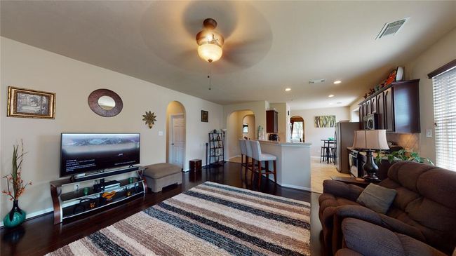 13112 Southern Way Ln, House other with 3 bedrooms, 2 bathrooms and 2 parking in Pearland TX | Image 12