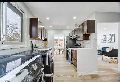 29 Court Lane, London, ON, N5W5M6 | Card Image