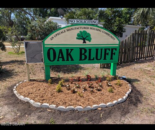 1372 Blackcherry St, Daytona Beach, FL, 32117-4038 | Card Image