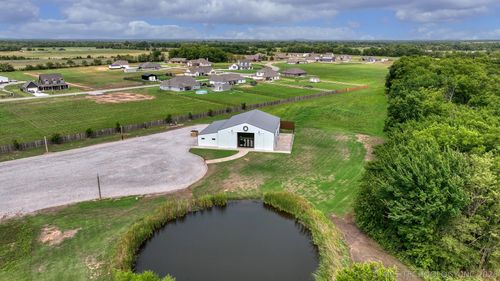 6815 S 321st East Ave, Broken Arrow, OK, 74014-7525 | Card Image