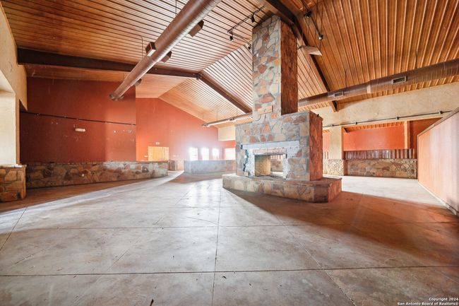 410 S Interstate 35, Home with 0 bedrooms, 0 bathrooms and null parking in Pearsall TX | Image 30