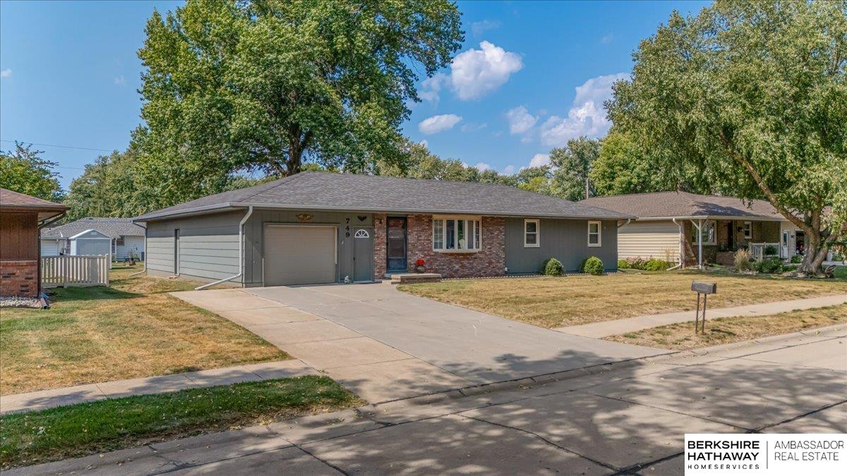 14th Ave, Blair, NE 68008