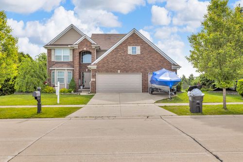 449 Corinth Cir, Dundee, MI, 48131-9300 | Card Image