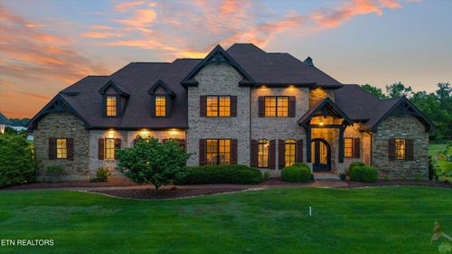 316 Spoondrift Ct, Louisville, TN, 37777-4356 | Card Image