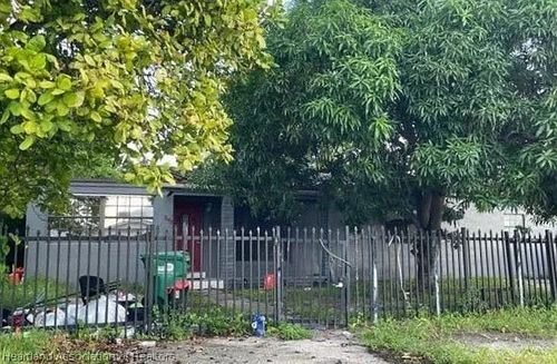 845 Nw 144th Street, Miami, FL, 33168 | Card Image