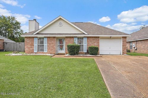 2120 Meagan Dr, Byram, MS, 39272-5607 | Card Image