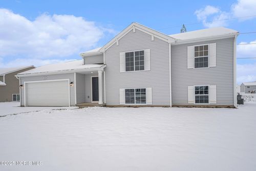 1473 Lee Ann Ave, Defiance, OH, 43512-7702 | Card Image