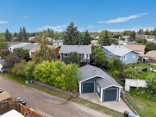 48 Shawcliffe Place Sw, Calgary, AB, T2Y1H5 | Card Image