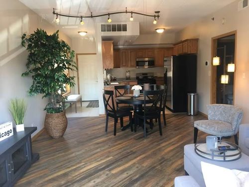 apt-2b-10624 Central Ave, Chicago Ridge, IL, 60415-8601 | Card Image