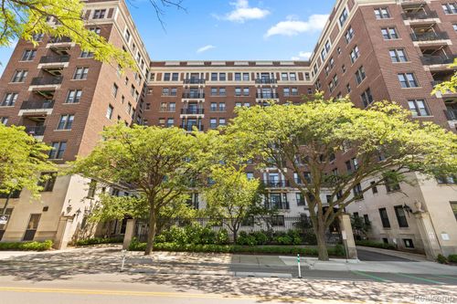 apt-d700-2900 E Jefferson Ave, Detroit, MI, 48207-5090 | Card Image