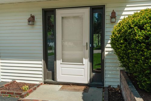 13 Bernier St, Somersworth, NH, 03878-1001 | Card Image