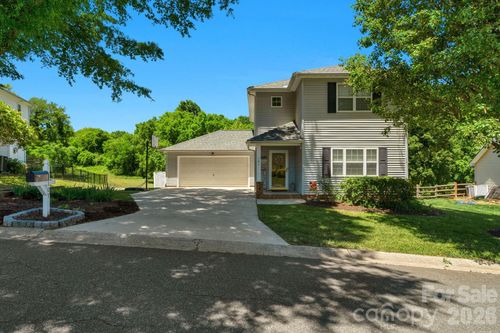 107 Howe St, Belmont, NC, 28012-3356 | Card Image