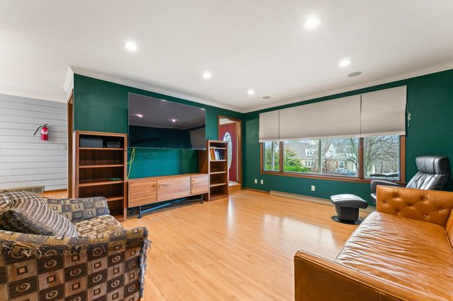 Sunken Living Room | Image 7