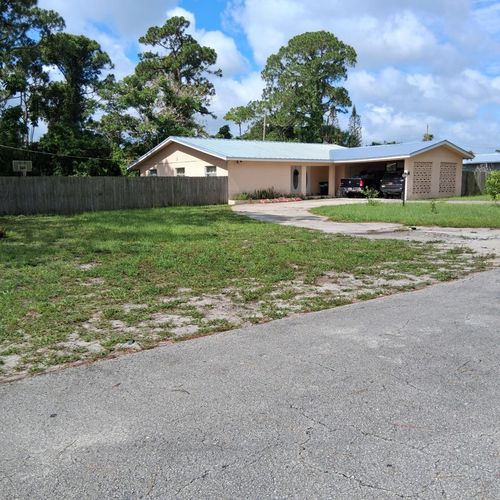 3303 S Avenue S, Fort Pierce, FL, 34947 | Card Image