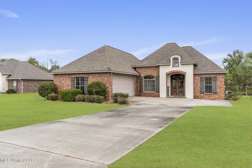 152 Sunline Dr, Petal, MS, 39465-9031 | Card Image