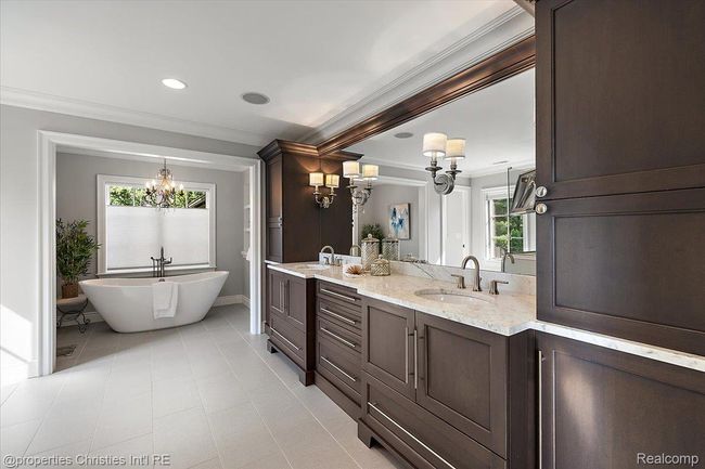 085-5385 Longmeadow Rd-85.jpg | Image 54