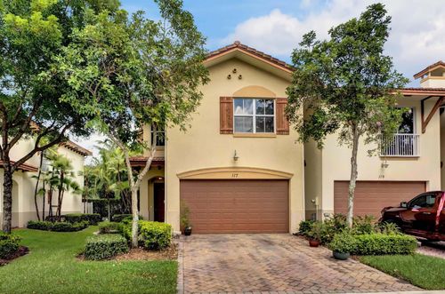 117 E Prive Cir, Delray Beach, FL, 33445-3700 | Card Image