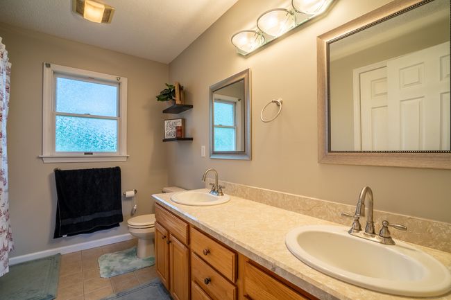 6 Salerno Dr, House other with 5 bedrooms, 3 bathrooms and null parking in Enfield CT | Image 25
