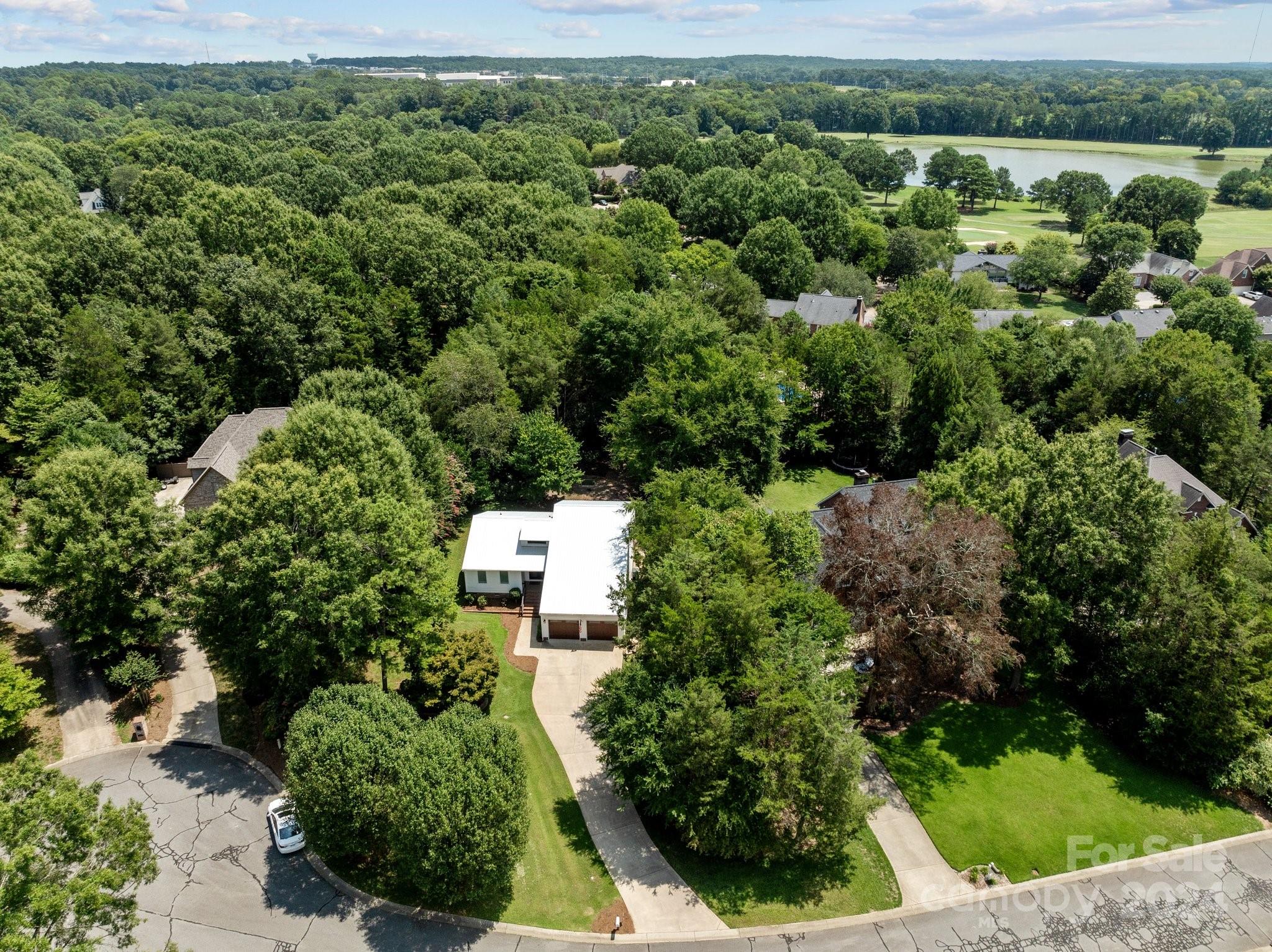 Saint Annes Ct, Concord, NC 28027
