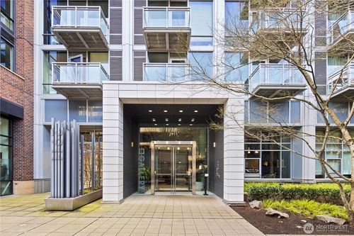 unit-810-2911 2nd Ave, Seattle, WA, 98121-3053 | Card Image