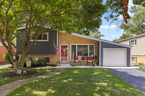 332 N Stewart Ave, Lombard, IL, 60148-2029 | Card Image