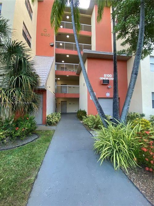 apt-337-8100 Geneva Ct, Doral, FL, 33166-4657 | Card Image